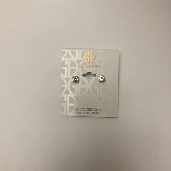 Earring - Picture 6 of 6